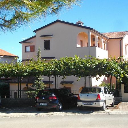 Apartments Neda - Porec South Exterior photo