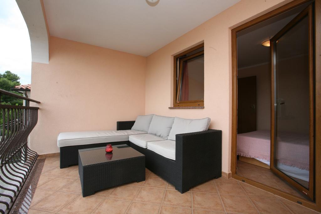 Apartments Neda - Porec South Room photo