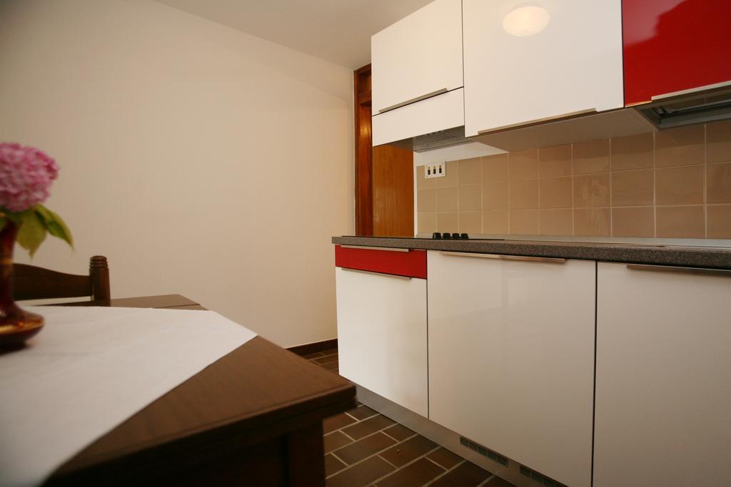 Apartments Neda - Porec South Room photo