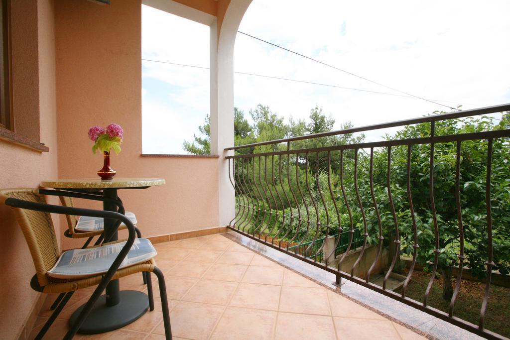 Apartments Neda - Porec South Room photo